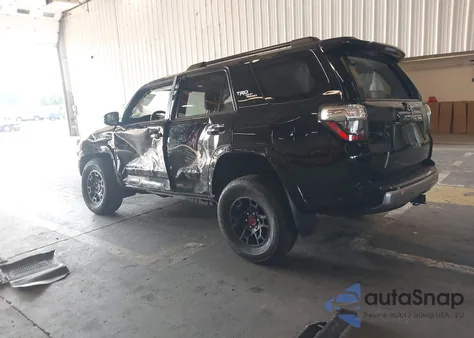 2023 Toyota 4Runner Trd Off Road Premium из США, поврежденный, VIN JTERU5JR6P6104548